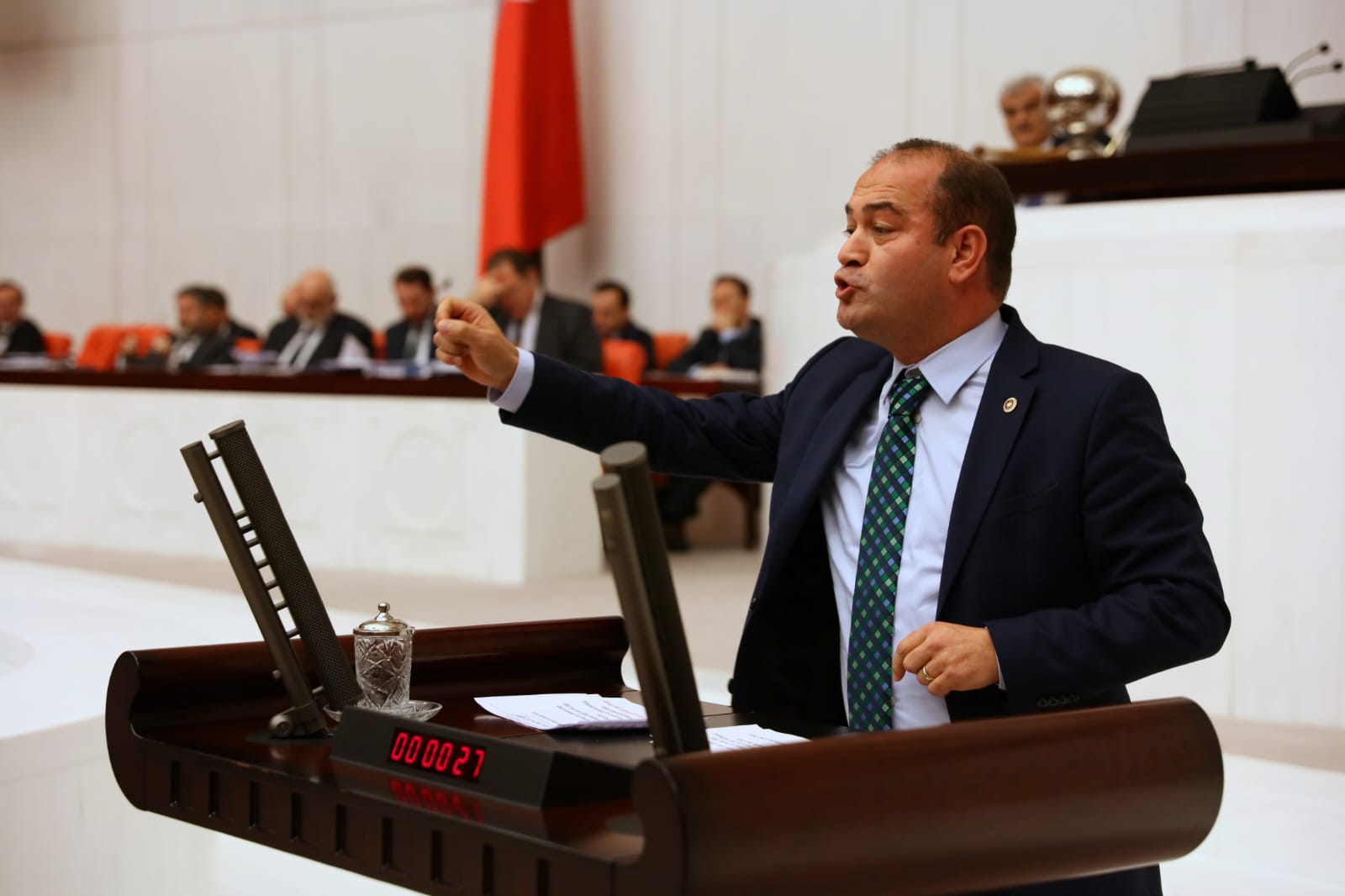 CHP’li Karabat: “Türkiye, faize 2 trilyon 740 milyar lira ödüyor”