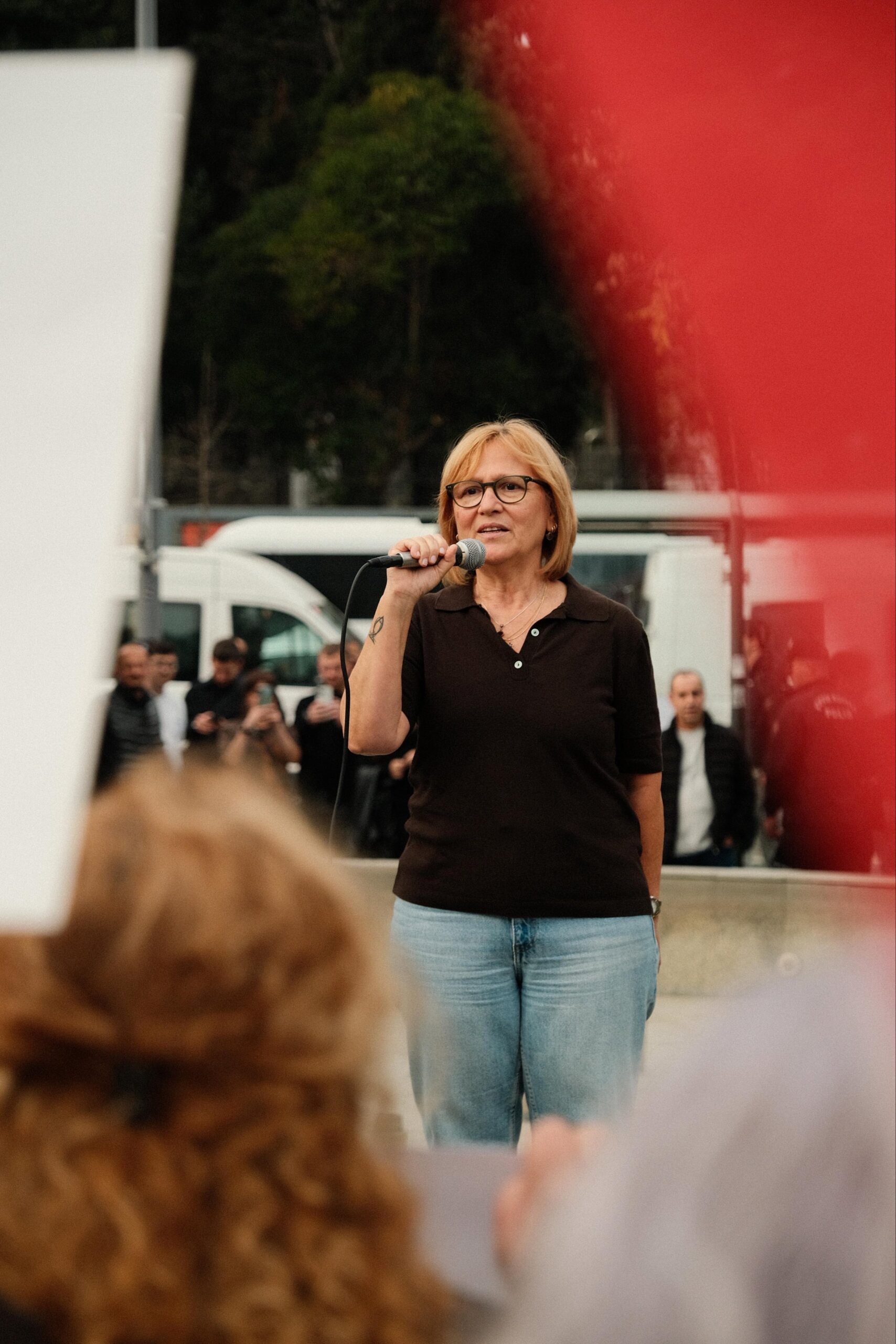 Yüzlerce Kadın Şiddete Karşı Yürüdü: “İktidarınızı Tepenize Çalacağız”