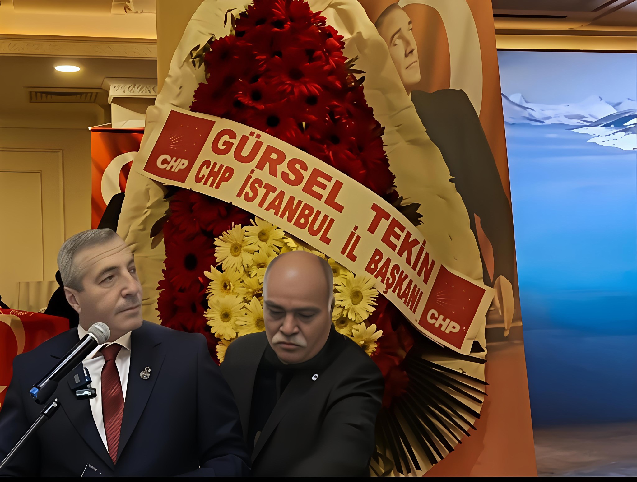 CHP İstanbul İl Başkanlığı Adına Çelenk: Gürsel Tekin'den CMP Törenine Jest mi, Stratejik Hamle mi?