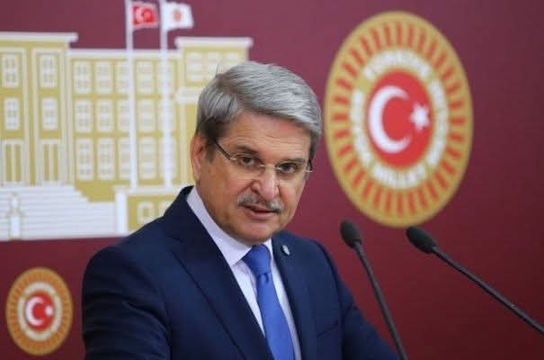Aytun Çıray’dan Özgür Özel’e Sert Uyarı: “CHP, Atatürk’ün İşaret Ettiği Gaflet ve Delalet Tablosuna Sürüklenemez”