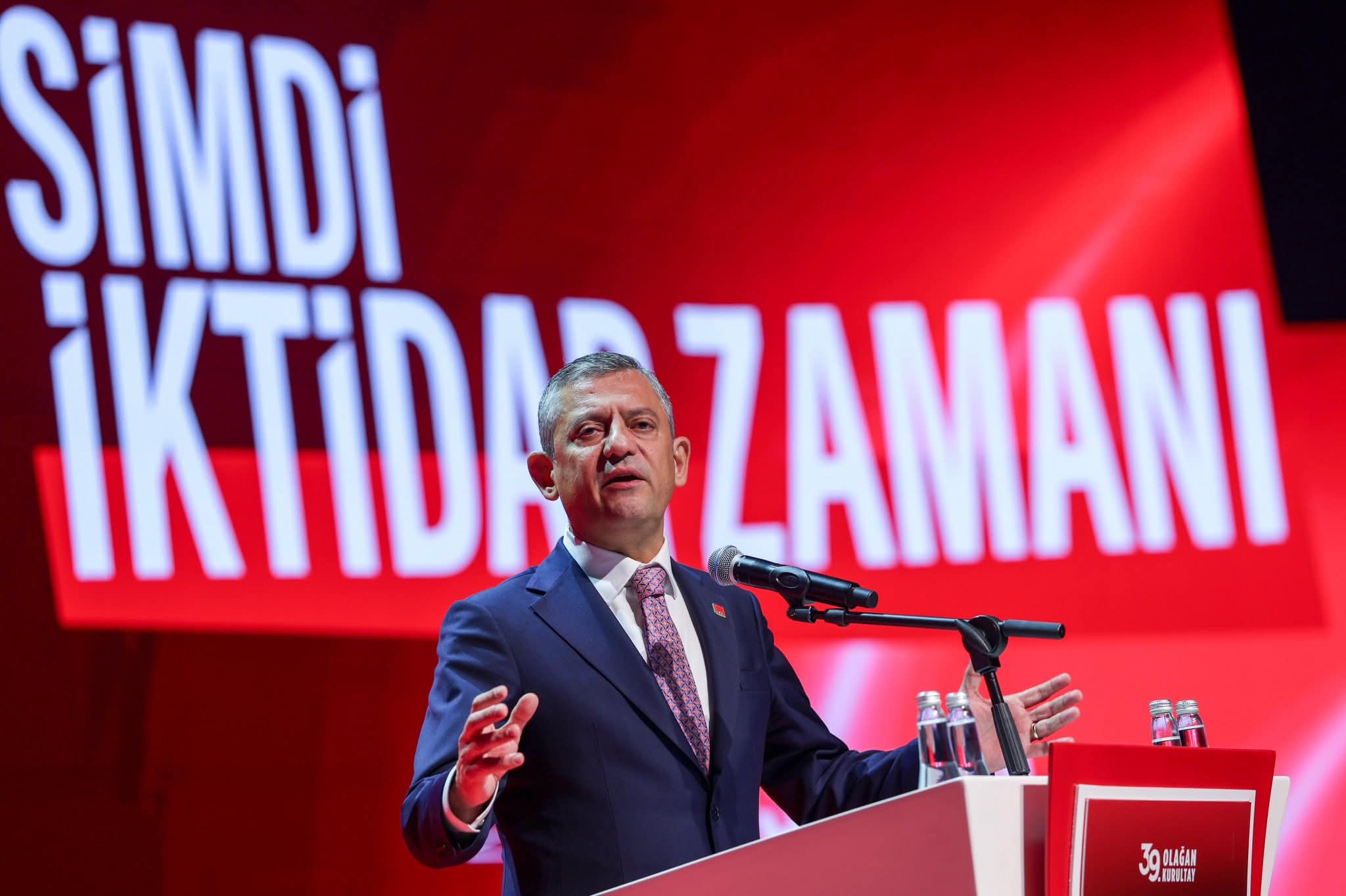 CHP PATLADI: Her Mahalleye Kreş, Okullarda Ücretsiz Yemek, Polise Sendika Hakkı!