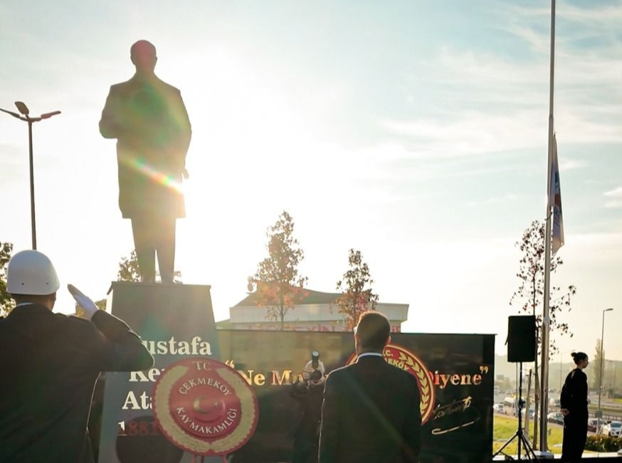 Çekmeköy’de Atatürk Sevgisi: “Onun Işığını Her Gün Yaşatıyoruz”