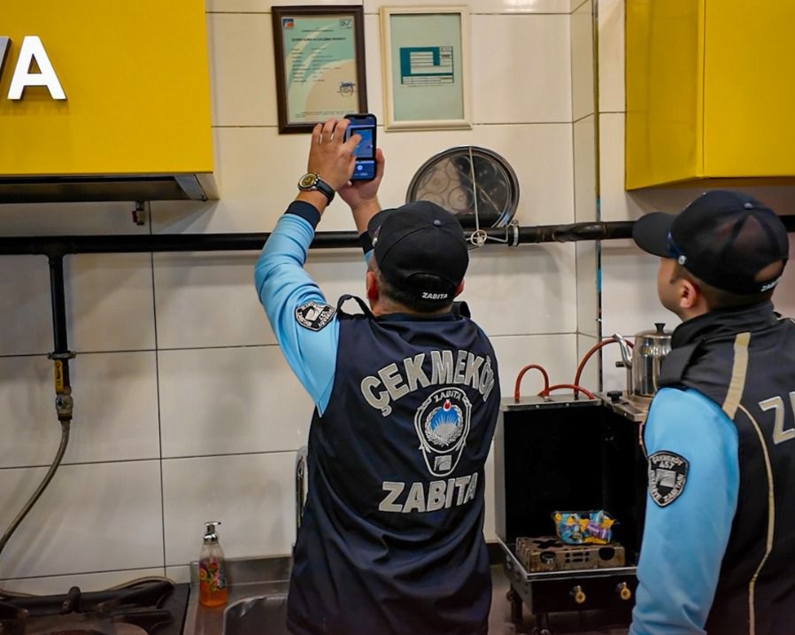 Çekmeköy’de “Temiz Gıda, Sağlıklı Yaşam” Denetimleri Hız Kesmeden Sürüyor