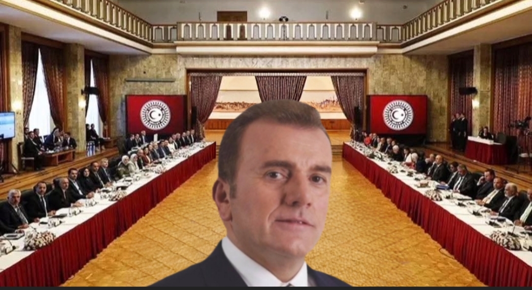 Vecdet Öz’den Demokrat Parti’ye Tebrik: “Geç de Olsa Gerçeği Görmeleri Sevindirici”