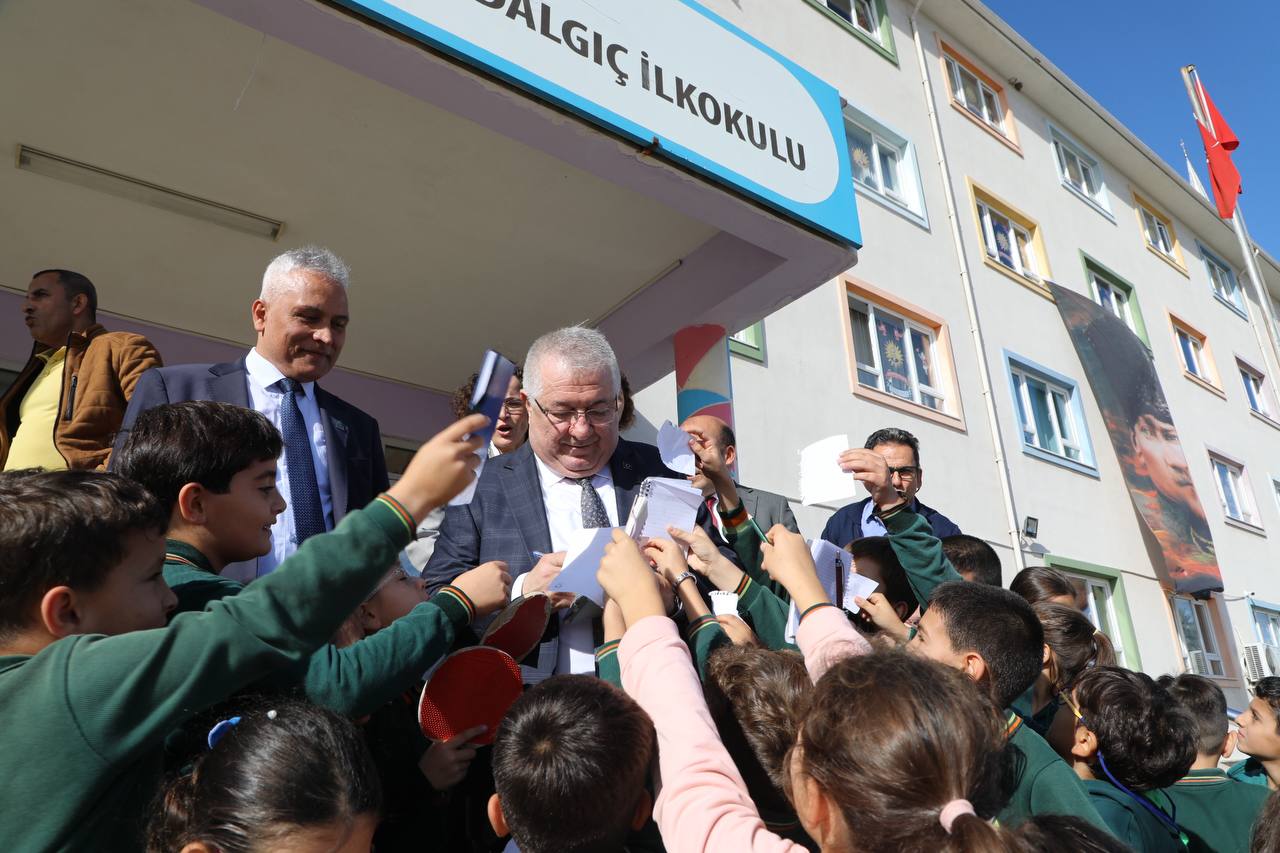 Başkan Ertaş’tan 24 Kasım’da Tüm Okullara Anlamlı Ziyaret