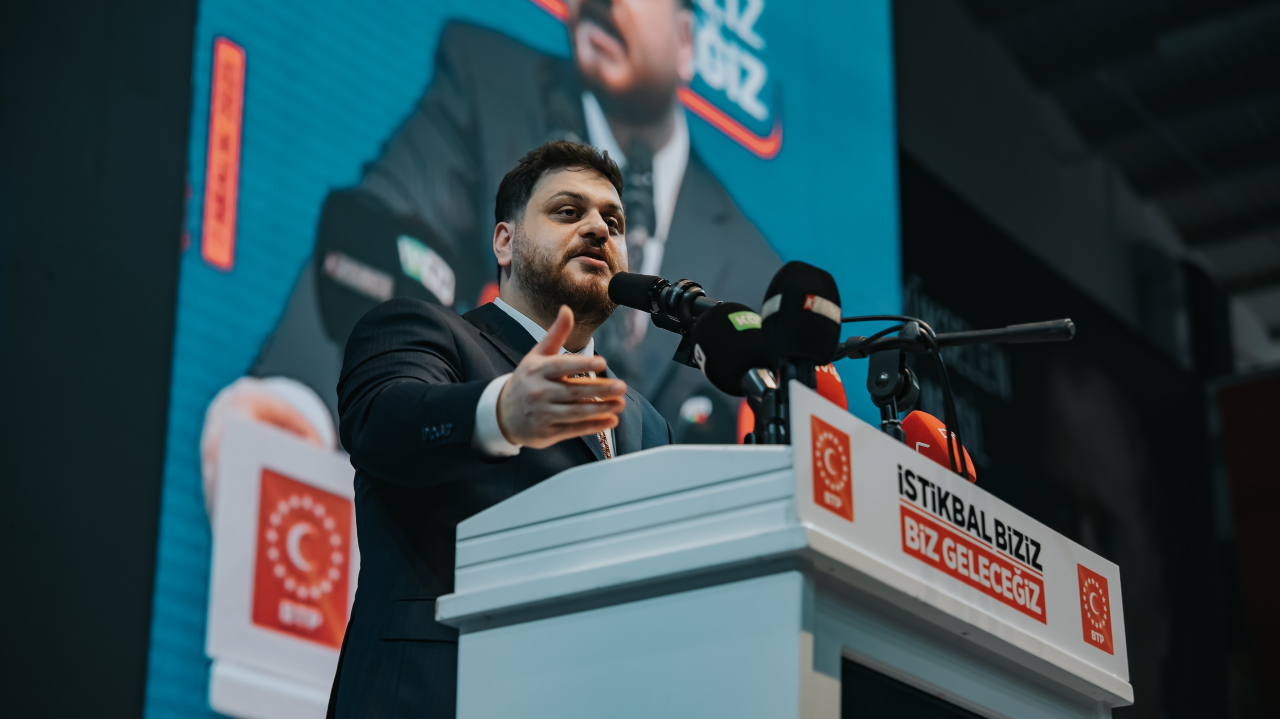 BTP’nin 9. Olağan Kongresi Coşku İçinde Gerçekleşti: Hüseyin Baş: “Bağımsız Türkiye salonlara sığmıyor”