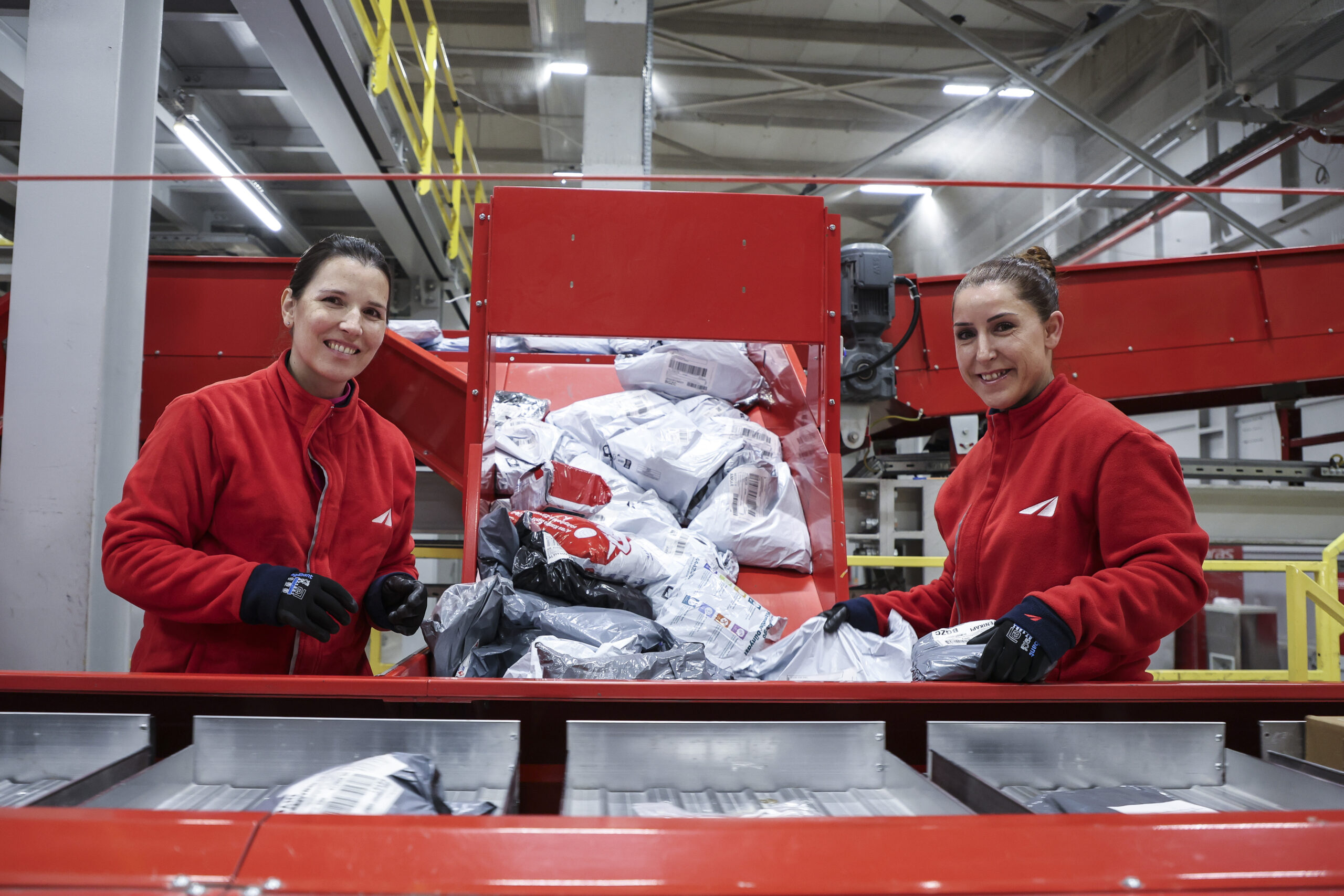 Aras Kargo’dan Sahada Güçlü Dayanışma: 1000 İdari Çalışan Operasyona İndi