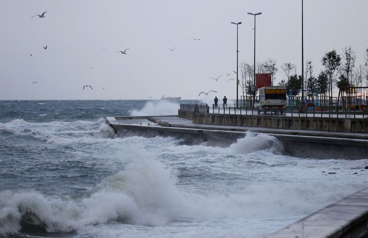 AKOM’dan İstanbul İçin Son Dakika Uyarısı: Balkanlar’dan Gelen Sağanak Yağış Yarın Başlıyor!