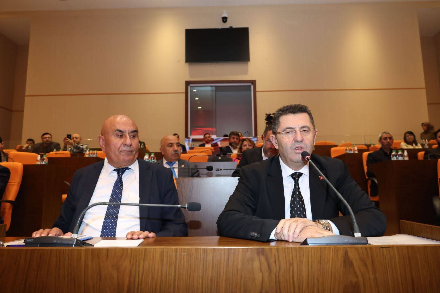 Çekmeköy Meclisi'nde Yılın Son Oturumu: Başkan Çerkez'den "Mutlu Yıllar" Mesajı ve 2026'ya Uyum Vurgusu
