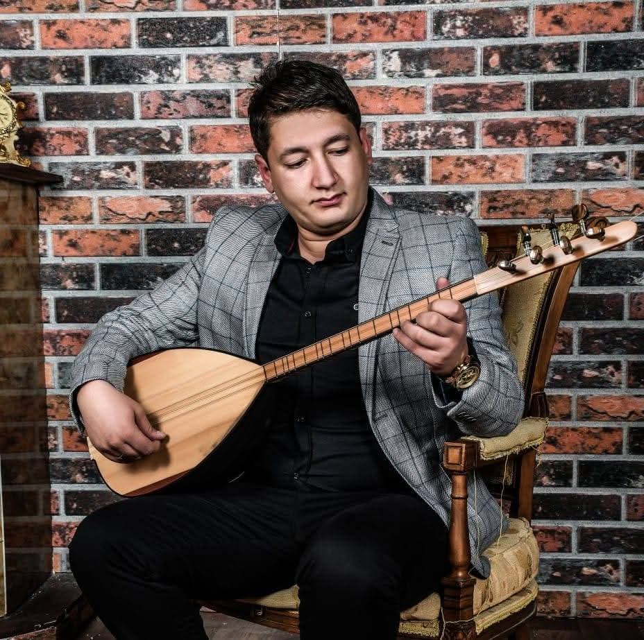 Adıyamanlı Sanatçı Engin Nurşani’nin Türkülerini Yorumlayarak Ünlenen Özgür Kılınç Hayatını Kaybetti