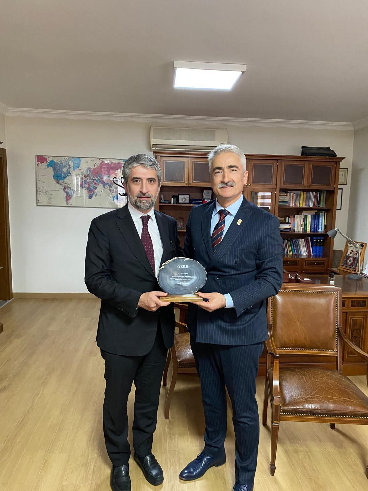 Zile TSO’dan Diren Holding’e Nezaket Ziyareti