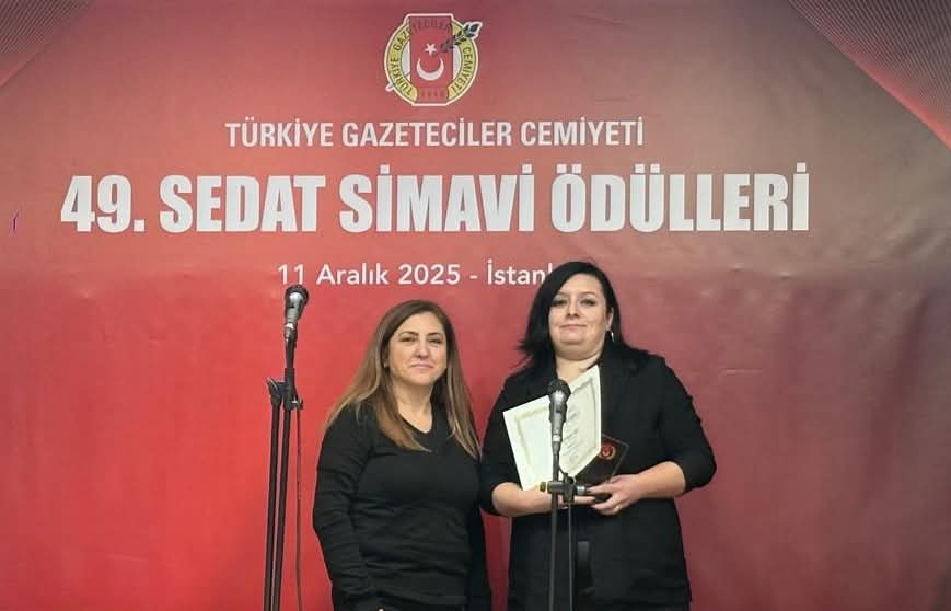TGC Sedat Simavi Radyo Dalında Övgü Plaketi Zeynepgül Alp’e Verildi