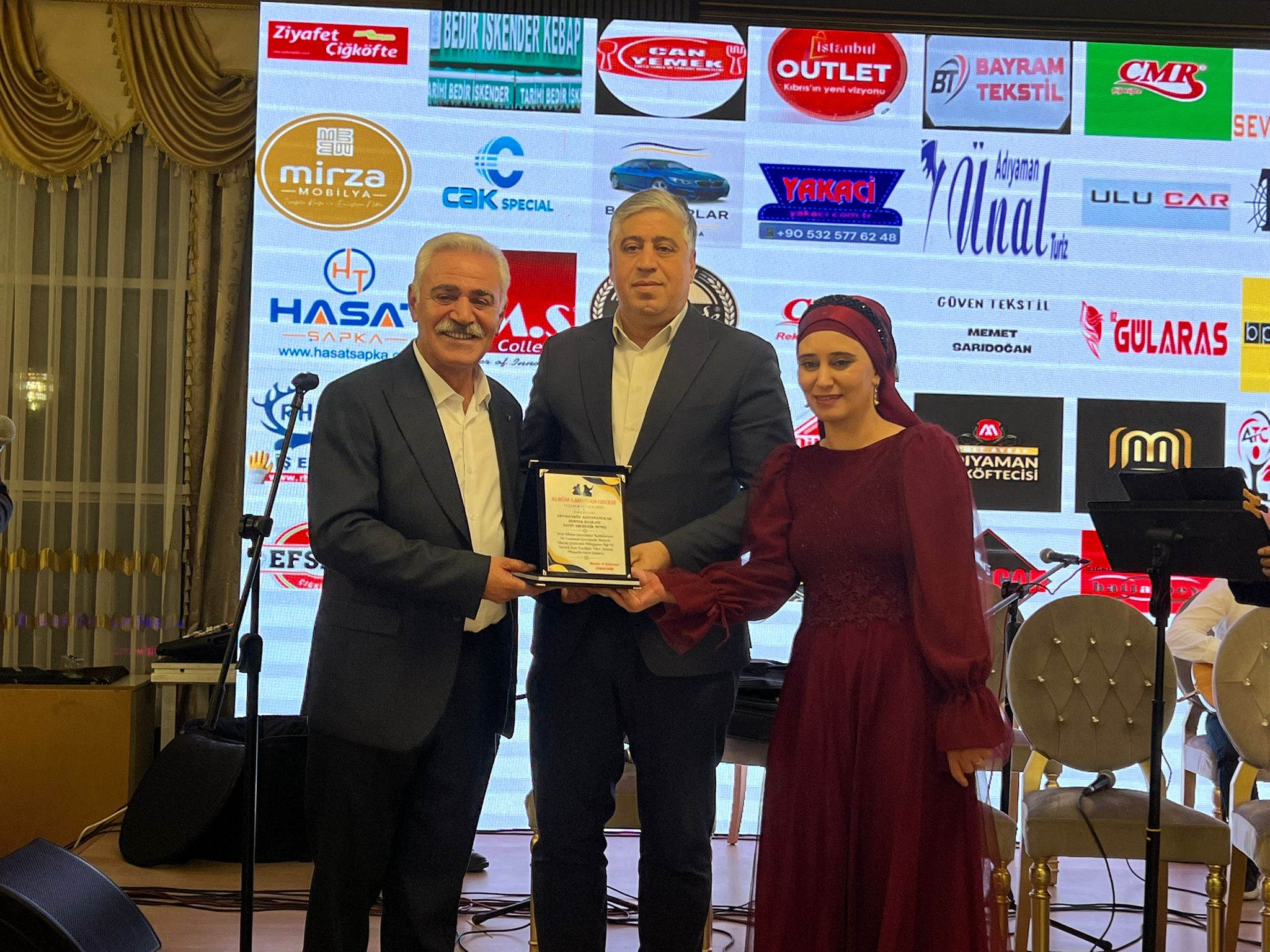 Ahmet Salmış’tan Tokdemir Ailesinin Albüm Gecesine Destek