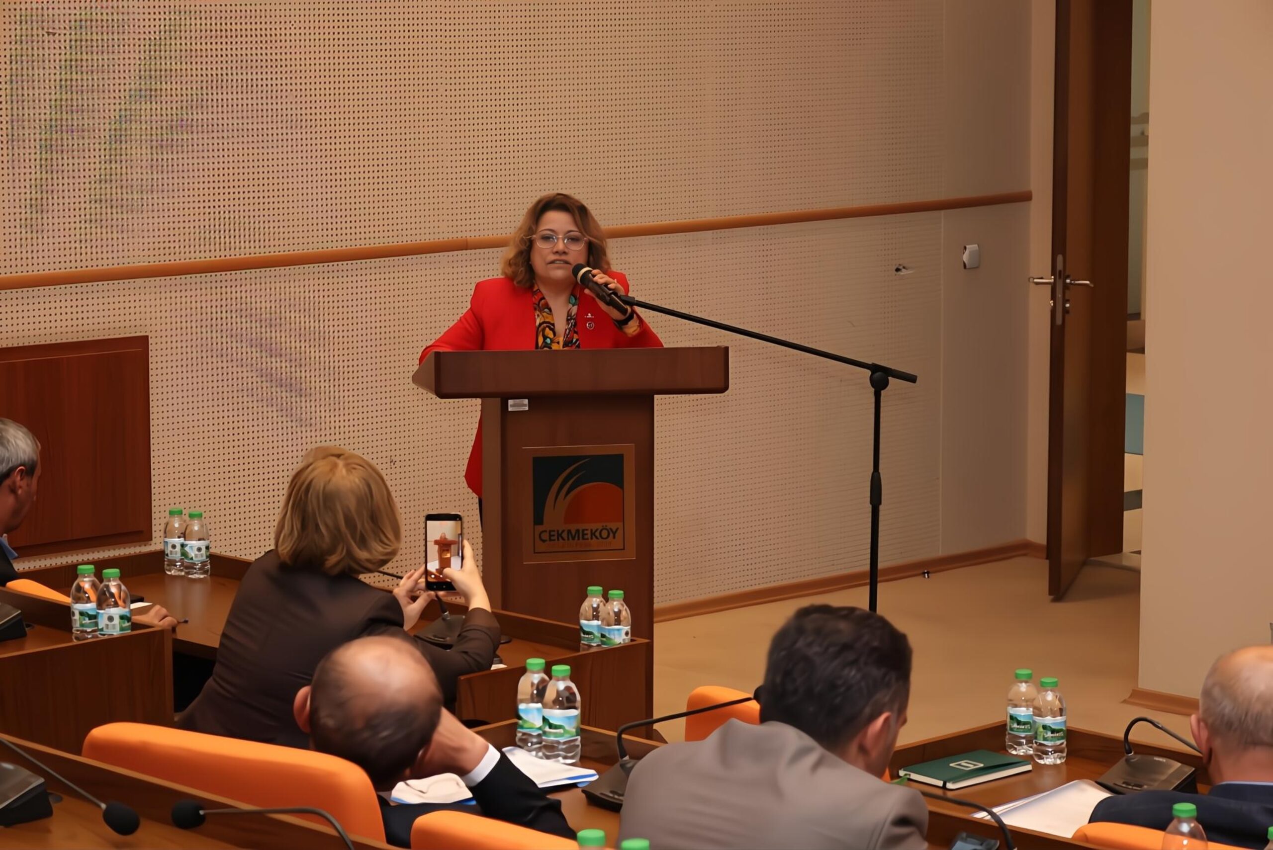 Saadet Çertez’den Dünya Kadın Hakları Günü’nde Sert Mesajlar: “Kadın İnsandır, Hakları İade Edilmiştir!”