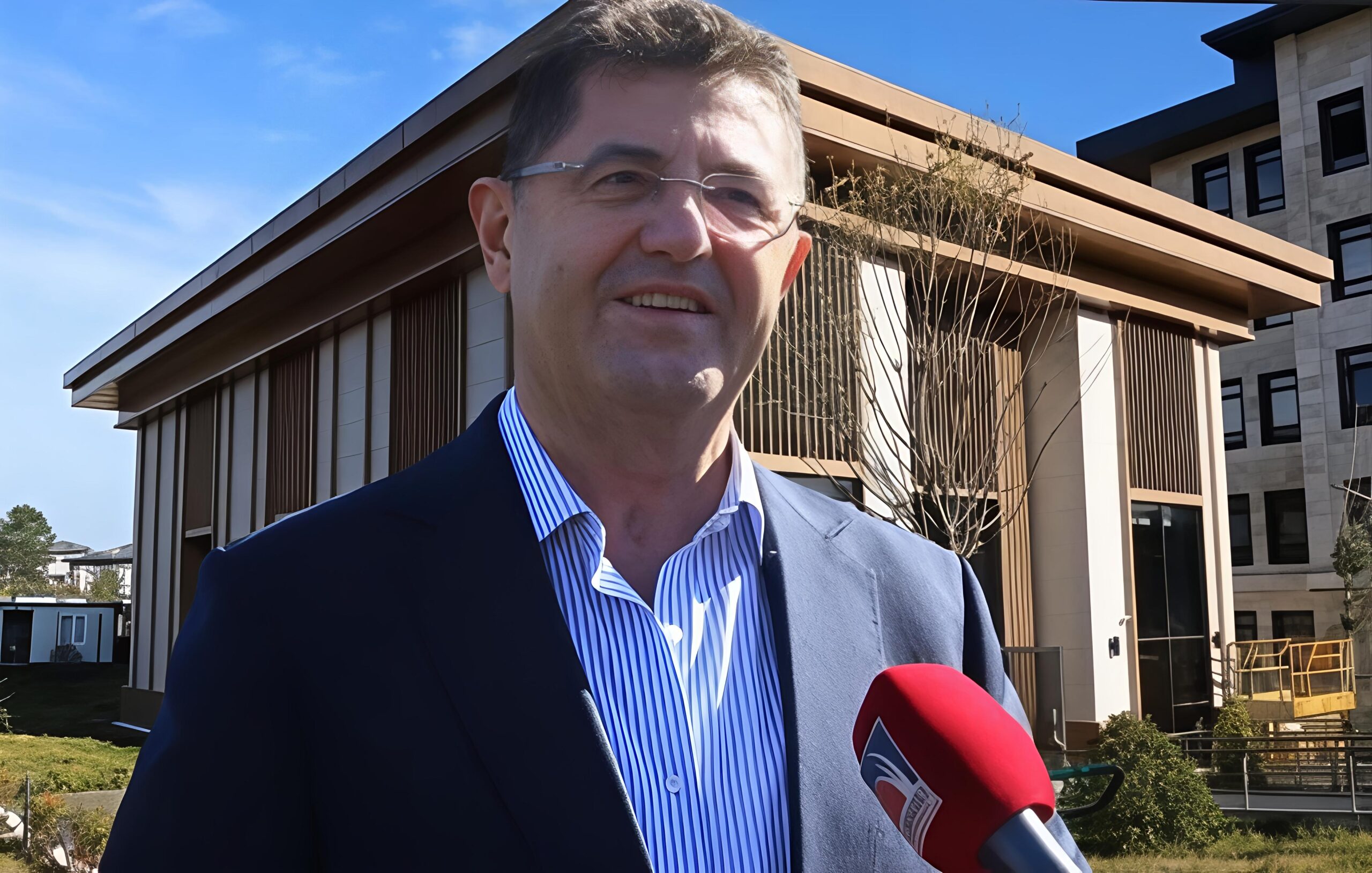 BAŞKAN ORHAN ÇERKEZ: “KALICI VE HAYAT KURTARAN HİZMETLERİ ÇEKMEKÖY’E KAZANDIRIYORUZ”