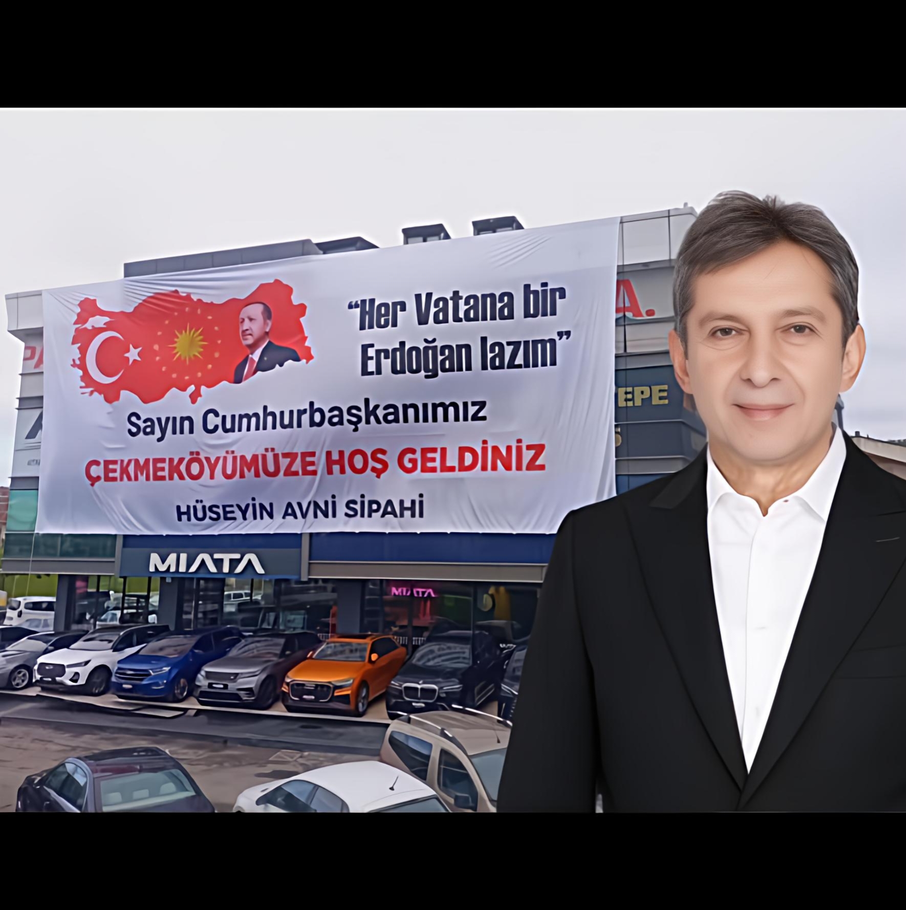 Hüseyin Avni Sipahi’nin Pankartı Medistate Çekmeköy Hastanesi Açılışına Damga Vurdu