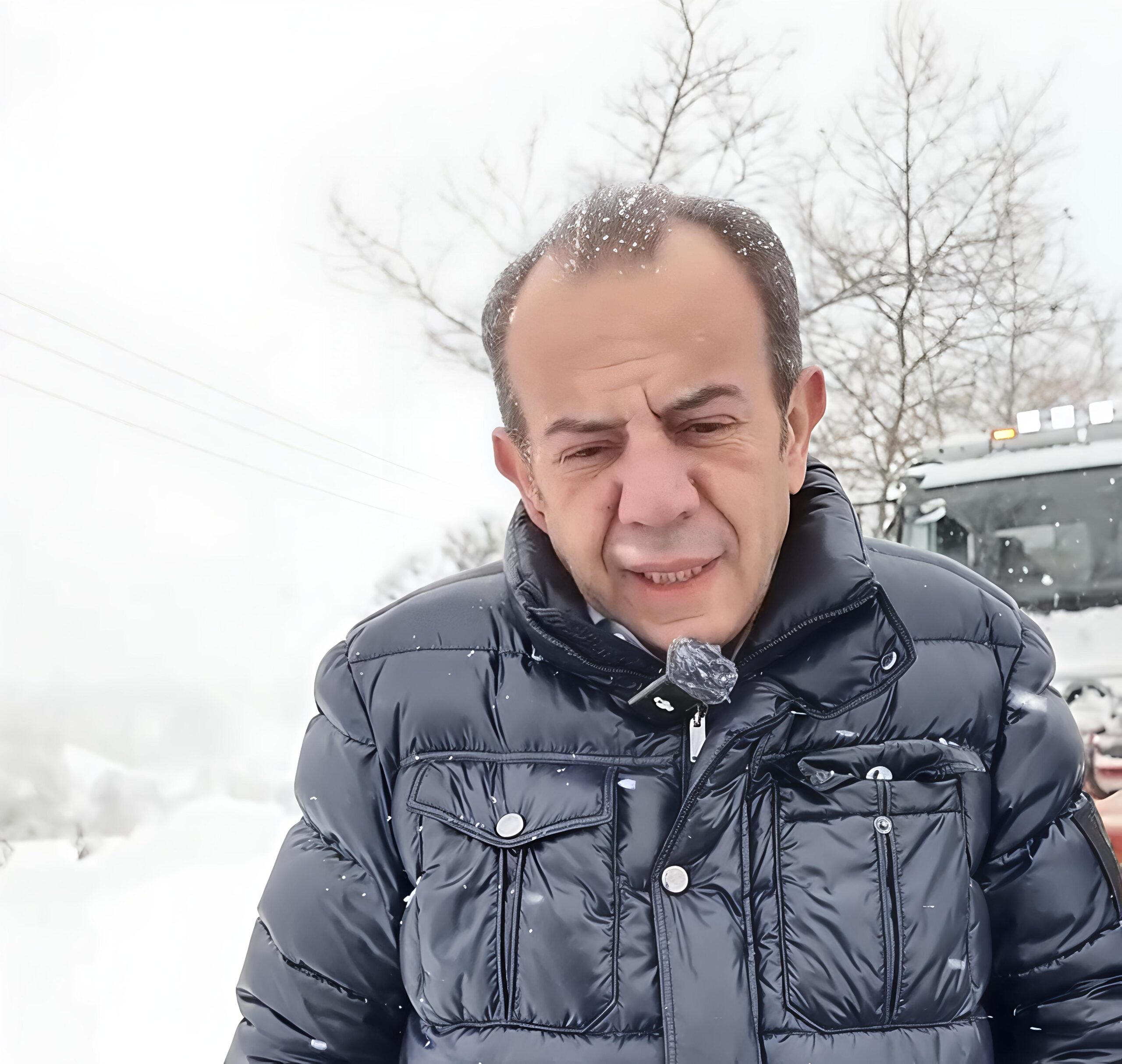 Bolu Belediye Başkanı Tanju Özcan’dan Kar Uyarısı: “İtfaiyeyi Rastgele Meşgul Etmeyin, Çatılarınızı Temizleyin”