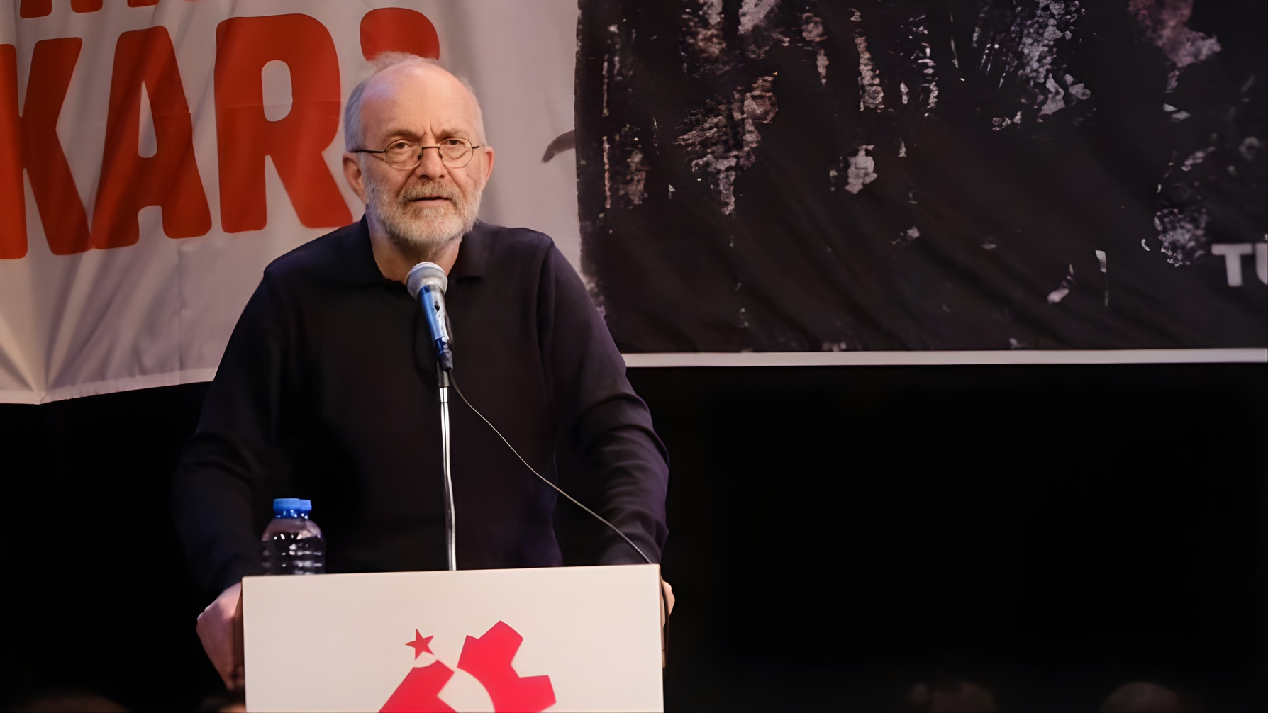 Kemal Okuyan’dan Sert Mesaj: “Suriye’de Emperyalizm Var, Türkiye’de Cumhuriyetçilik Çöküyor!”