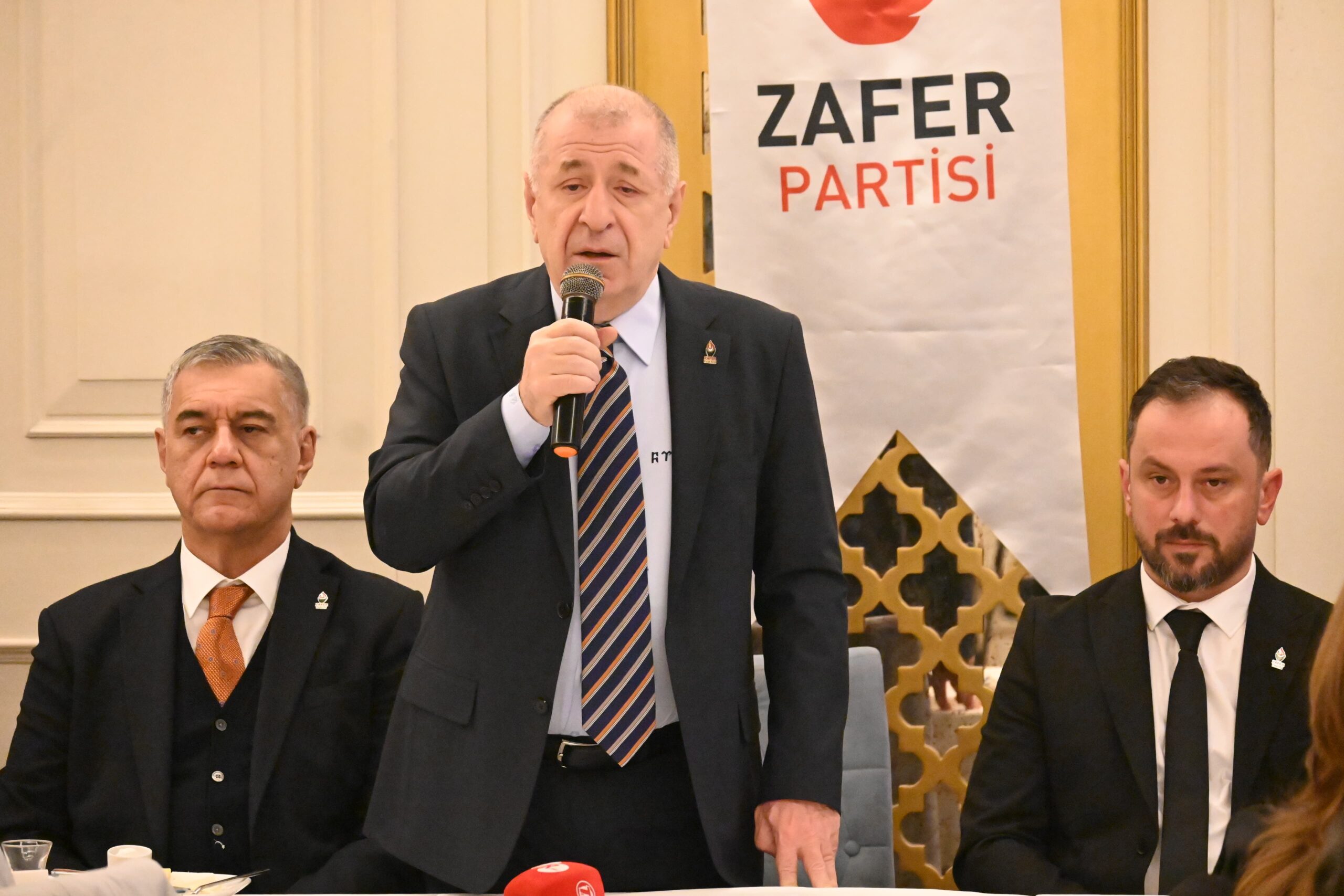 Özdağ: “Gelecek Seçimler Silivri’yi Yıkacak Bir Deprem Olacak”