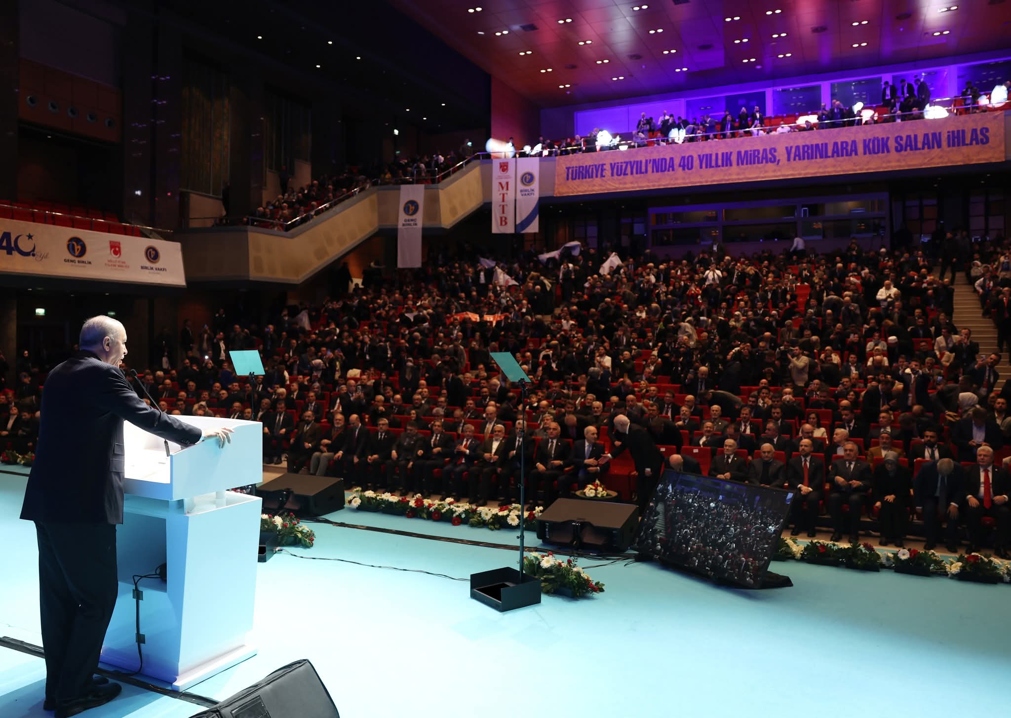Birlik Vakfı 40. Yılını Coşkuyla Kutladı: Cumhurbaşkanı Erdoğan’dan Gençliğe ve Vakıf Geleneğine Güçlü Mesajlar