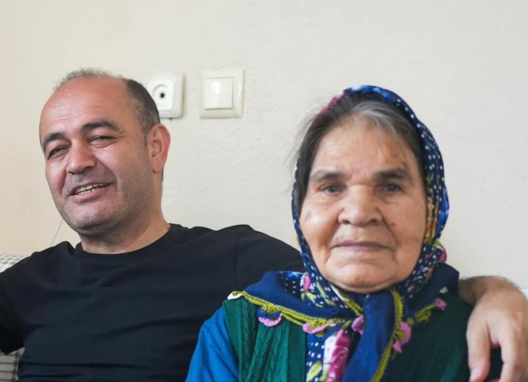 CHP’li Özgür Karabat’ın Anneannesi Fadime Karabat Vefat Etti