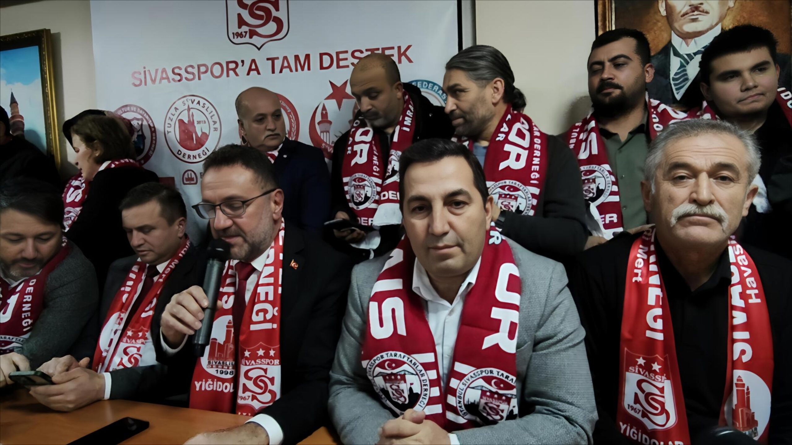İstanbul’dan Sivasspor’a Tam Destek: “Bu Sevda Yarım Bırakılmaz!”