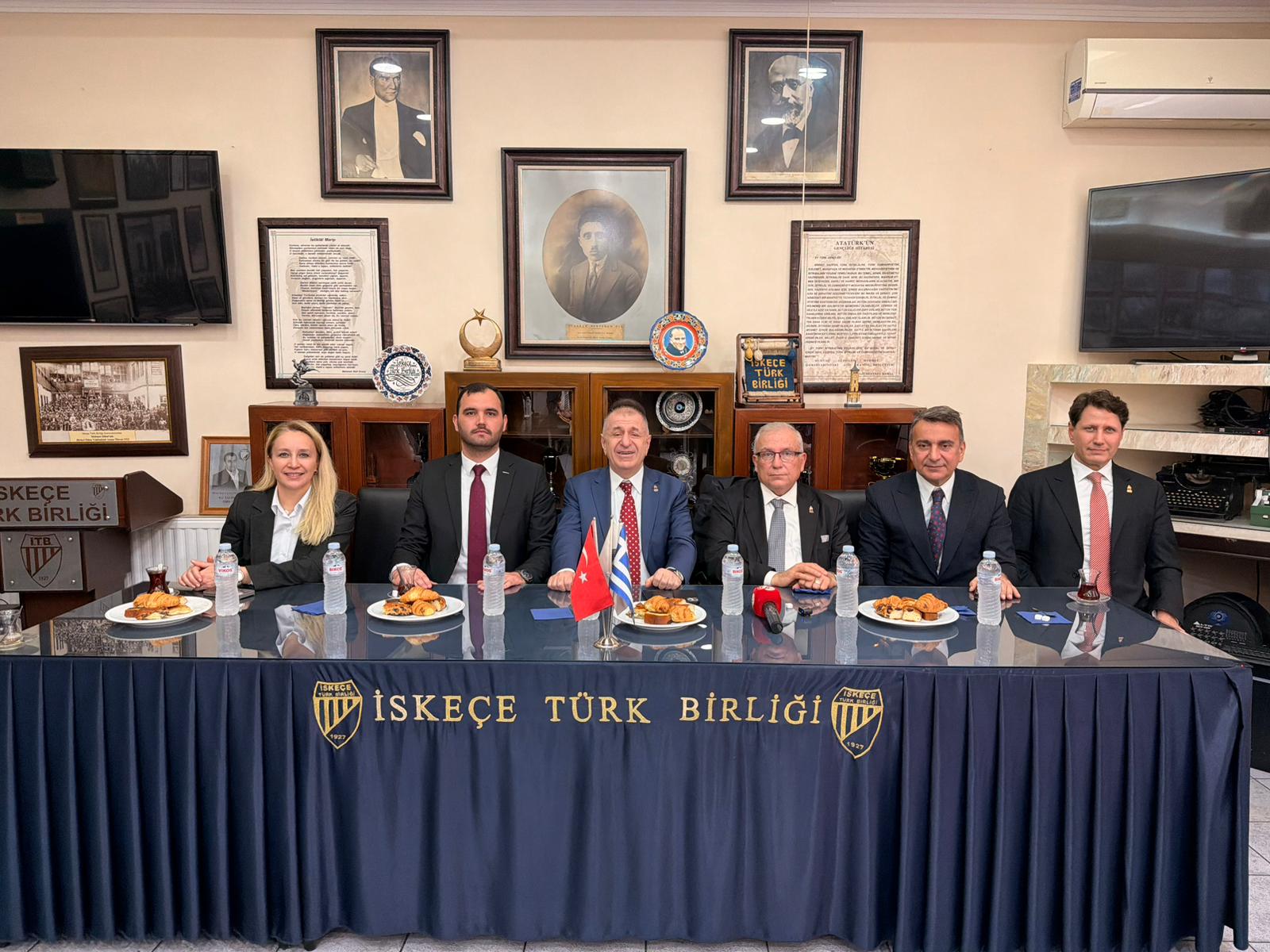 Ümit Özdağ’dan Batı Trakya Mesajı: “Zafer Partisi, Rumeli Türklüğünün Siyasi Temsil Makamıdır”