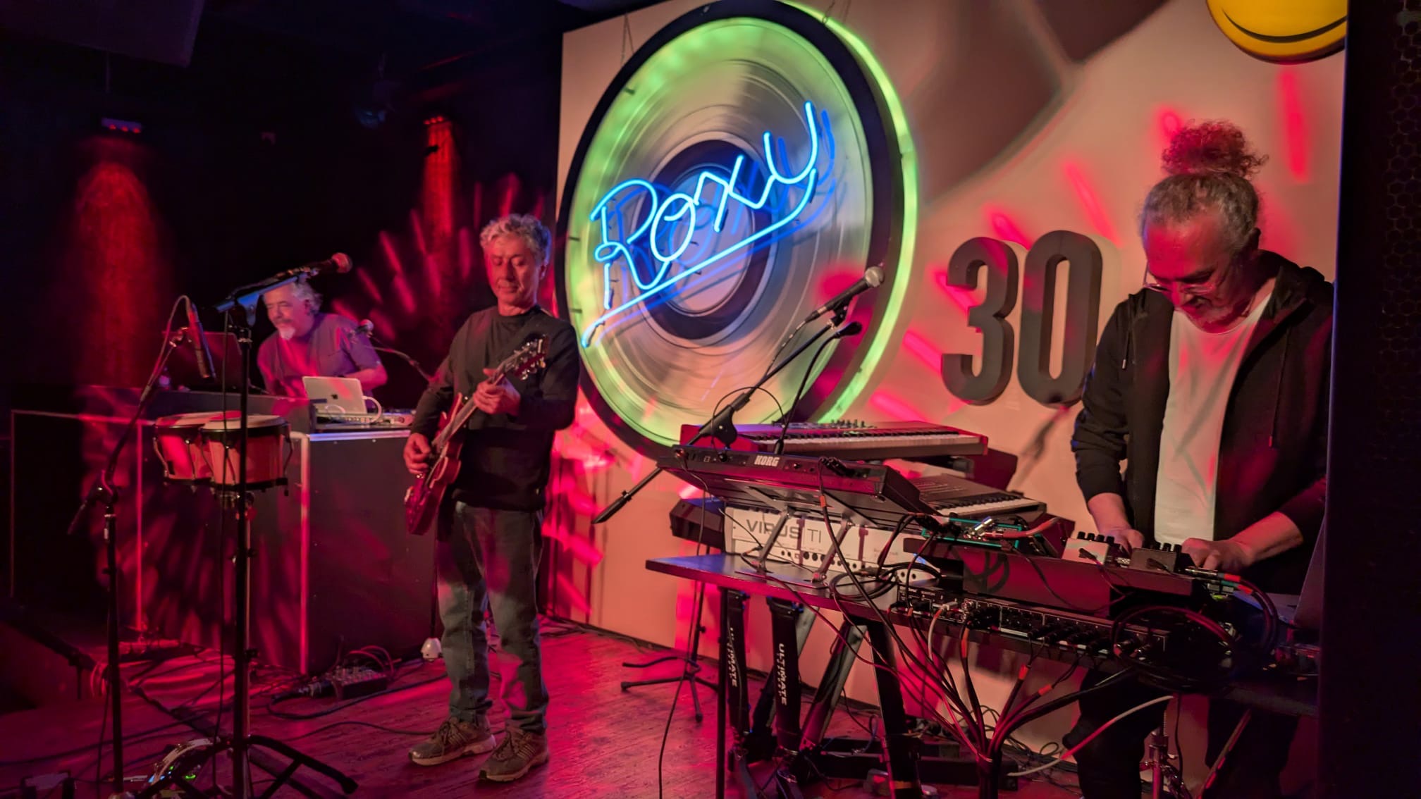 Roxy %100 Müzik Günleri 25. Yılına Merhaba Diyor: Sahne Sırası Yeni Seslerde