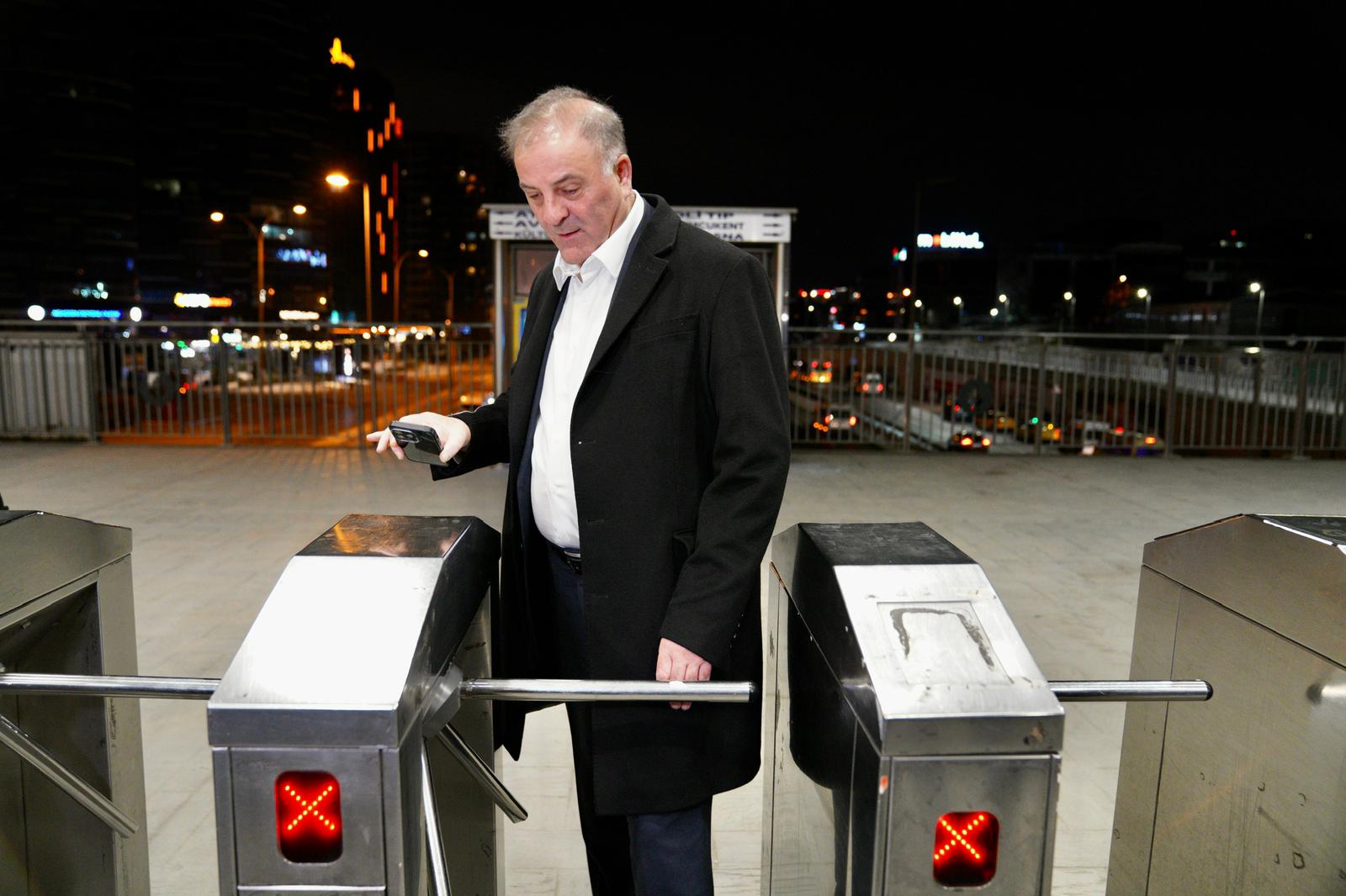 Nuri Aslan, İSTAÇ Emekçileriyle Sahurda Buluştu: “Aksamadı, Hep Beraber Başardık”