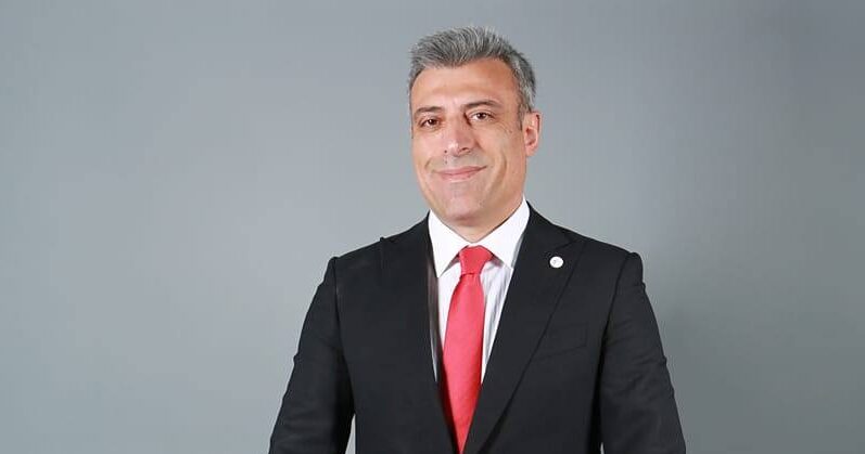 “Kâbe’de Hacılar Hu Der Allah” İlahisi Türkiye Gündeminde