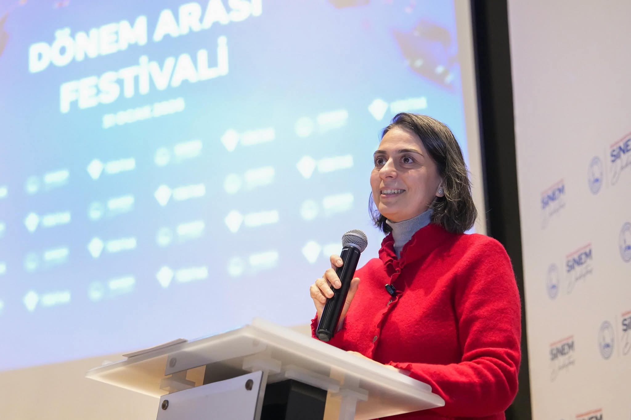 Üsküdar’da Bilim Dolu Festival: Öğrenciler Sertifikalarını Aldı