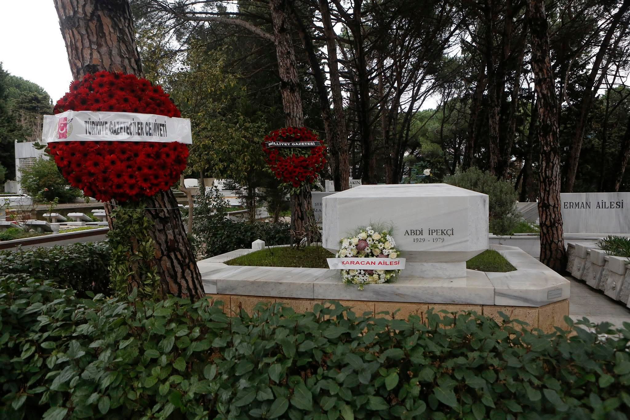 Abdi İpekçi Öldürülüşünün 47. Yılında Mezarı Başında Anıldı