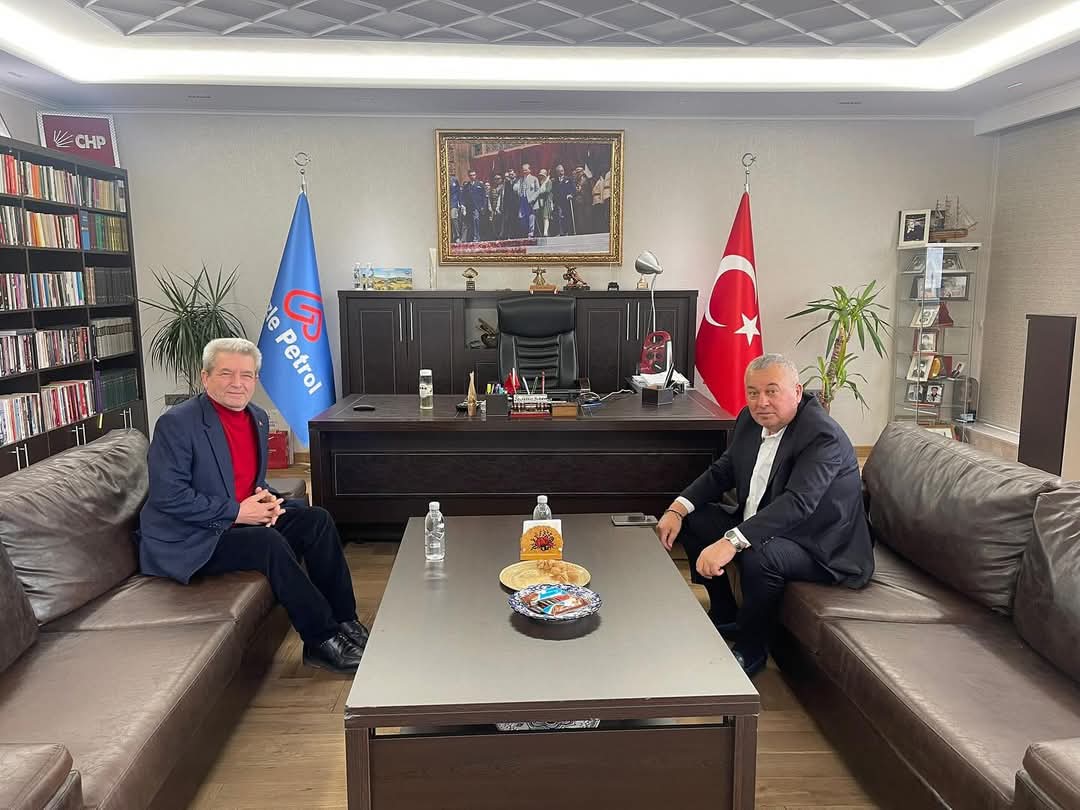 CHP’li Cemal Enginyurt’tan Çekmeköy’de Anlamlı Ziyaret: Hemşehrilik Buluşması