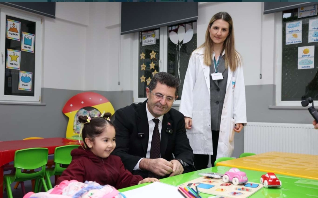 Çekmeköy’de Çocuklara Yatırım Sürüyor: İki Yeni Gündüz Bakımevi Hizmete Açıldı