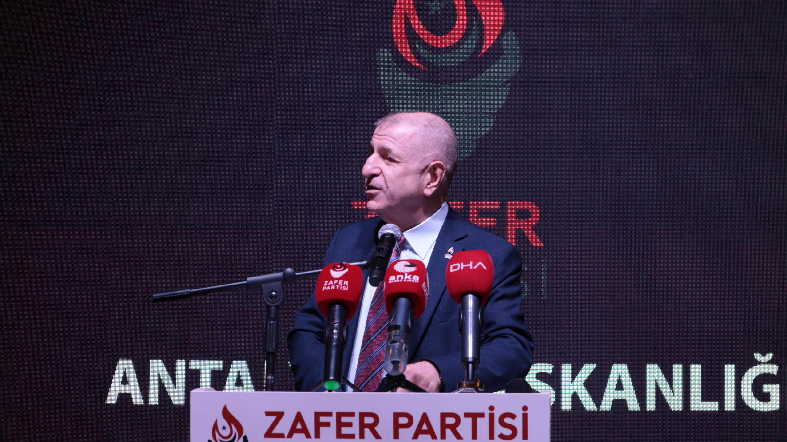 Ümit Özdağ’dan İftar Programında Sert Mesajlar