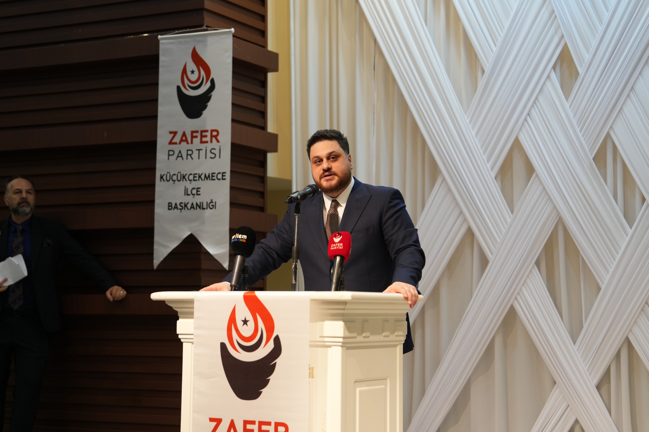 İstanbul’da Siyasi İftar: Üç Genel Başkan Aynı Sofrada Buluştu