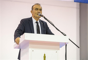 İzmir Büyükşehir Belediyesi İftar Sofrasını Foça’da Kurdu