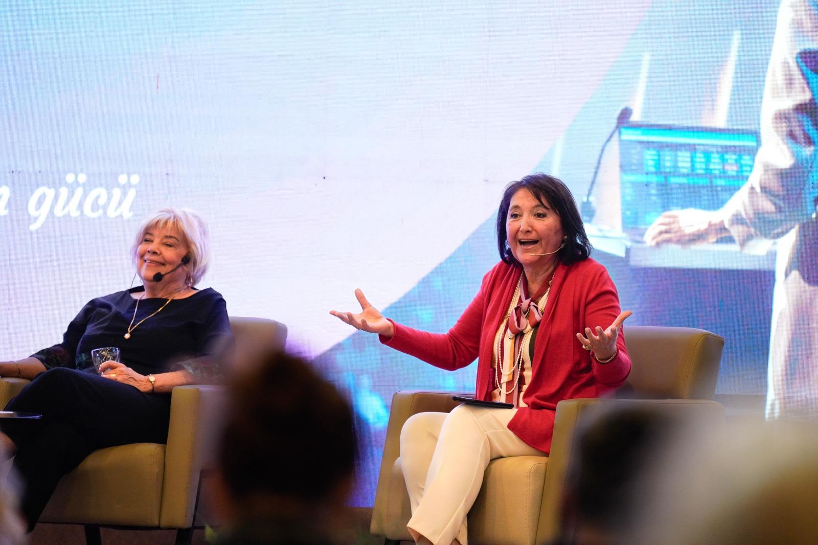 103 Yıllık Cesaret: İzmir’de Dev Zirve! İş ve Sanat Dünyasının Öncü Kadınları Hikayeleriyle İlham Verdi