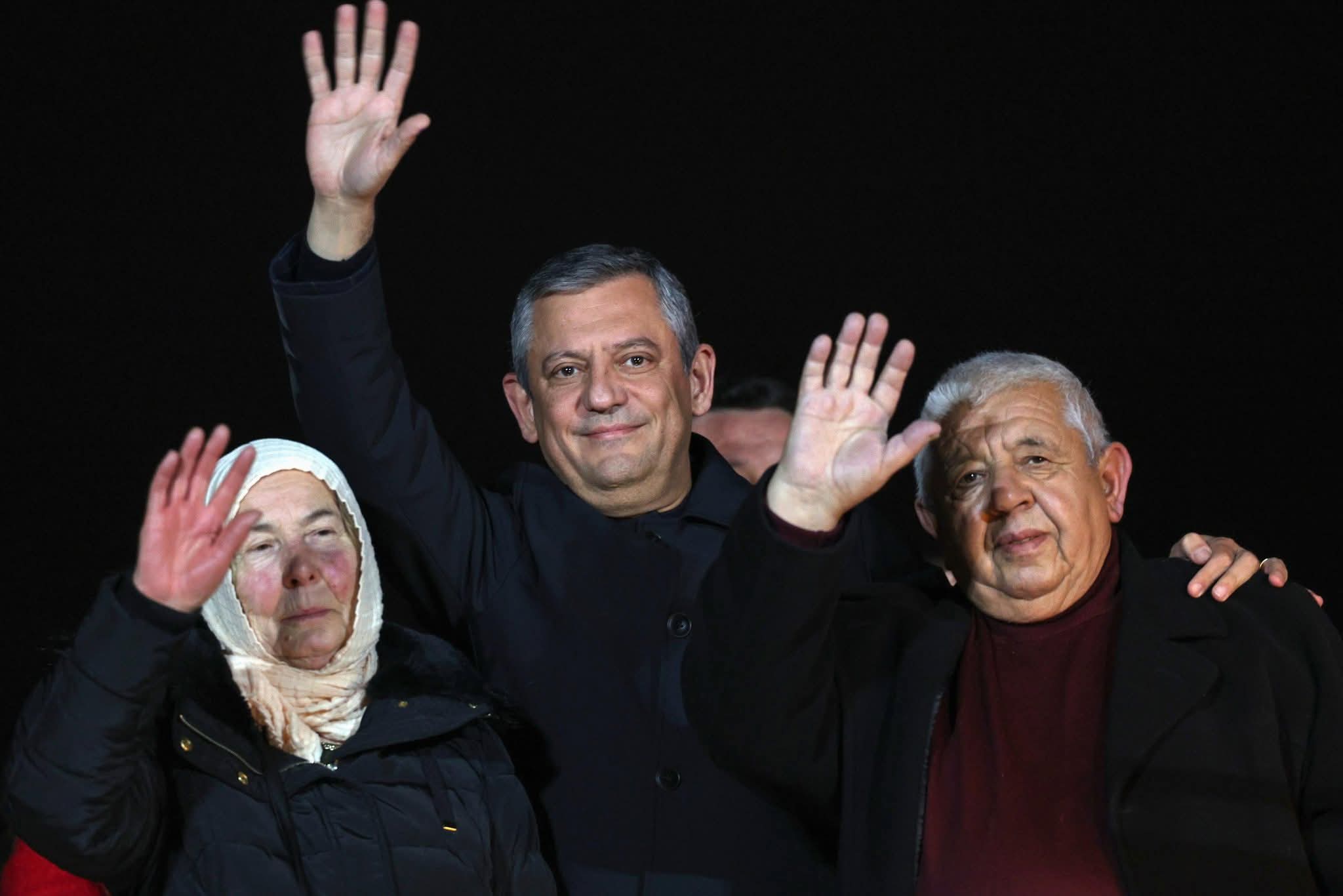 ÖZGÜR ÖZEL BOLU’DAN SESLENDİ: BOLU BEYLERİ GİDER, HALKIN EVLATLARI KALIR!"