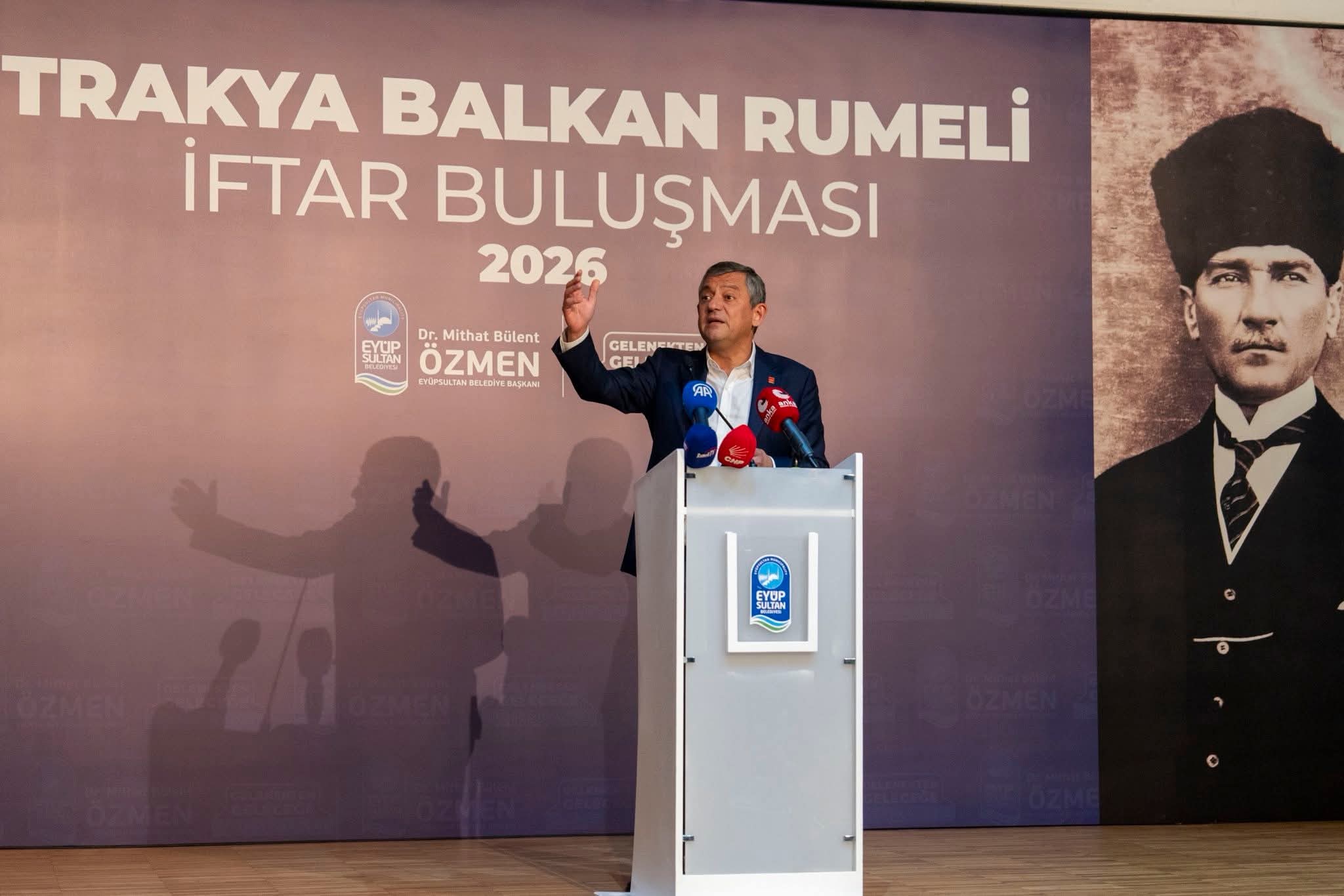 Özgür Özel’den Okul Saldırılarına Sert Tepki: “Güvenlik Zaafiyeti Artık Görmezden Gelinemez”