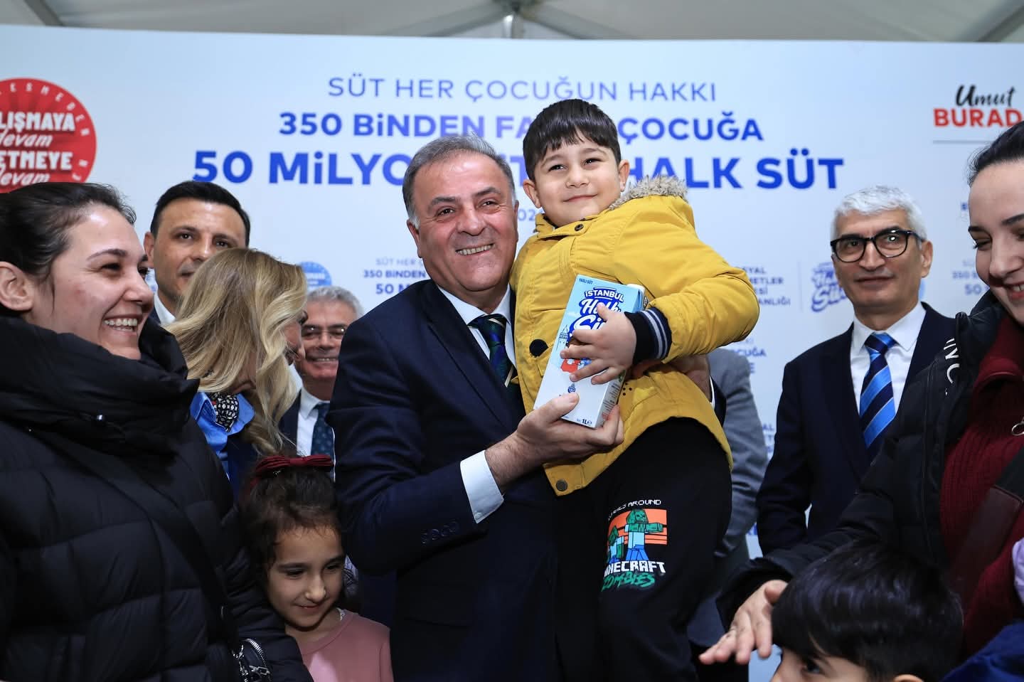 İBB’nin “Halk Süt” Projesinde 50 Milyon Litre Miladı: Silivri’de Anlamlı Lansman