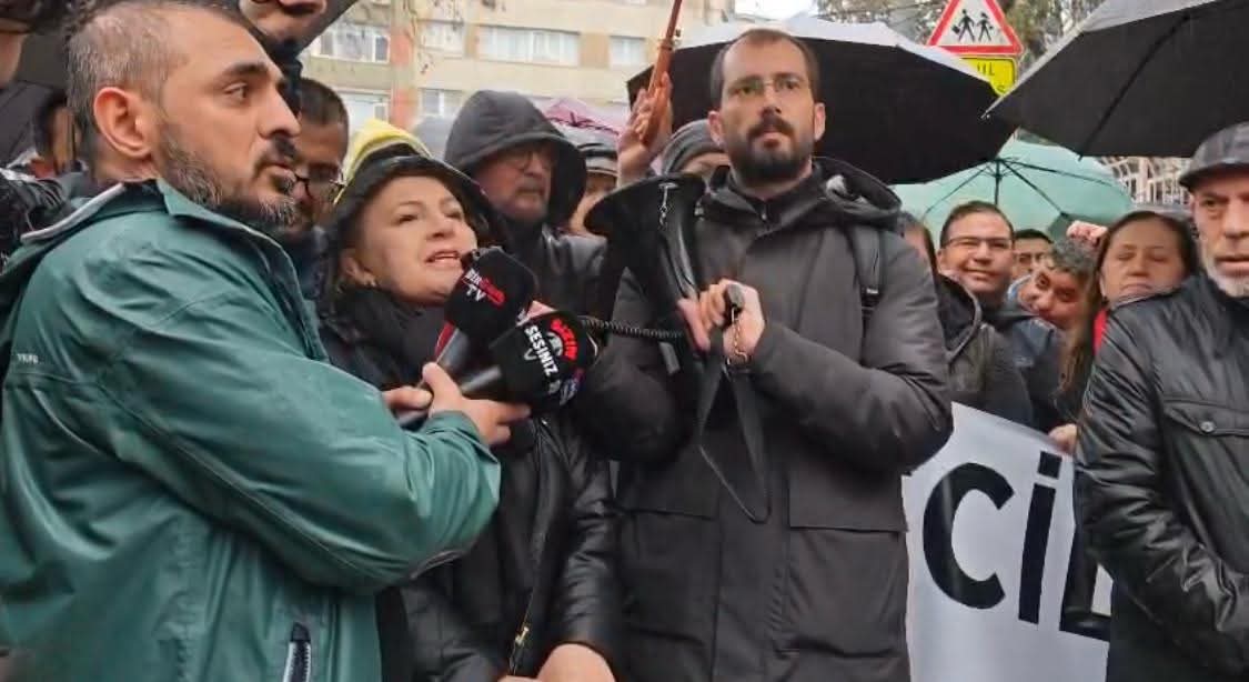 GAZETECİLERDEN VE YURTTAŞLARDAN ÖZGÜRLÜK ÇAĞRISI: “TUTUKLU GAZETECİLER SERBEST BIRAKILSIN”