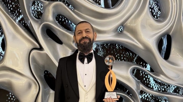 Dünyaca Ünlü Yazar Akif Manaf’a “Yılın Barış İnsanı” Ödülü