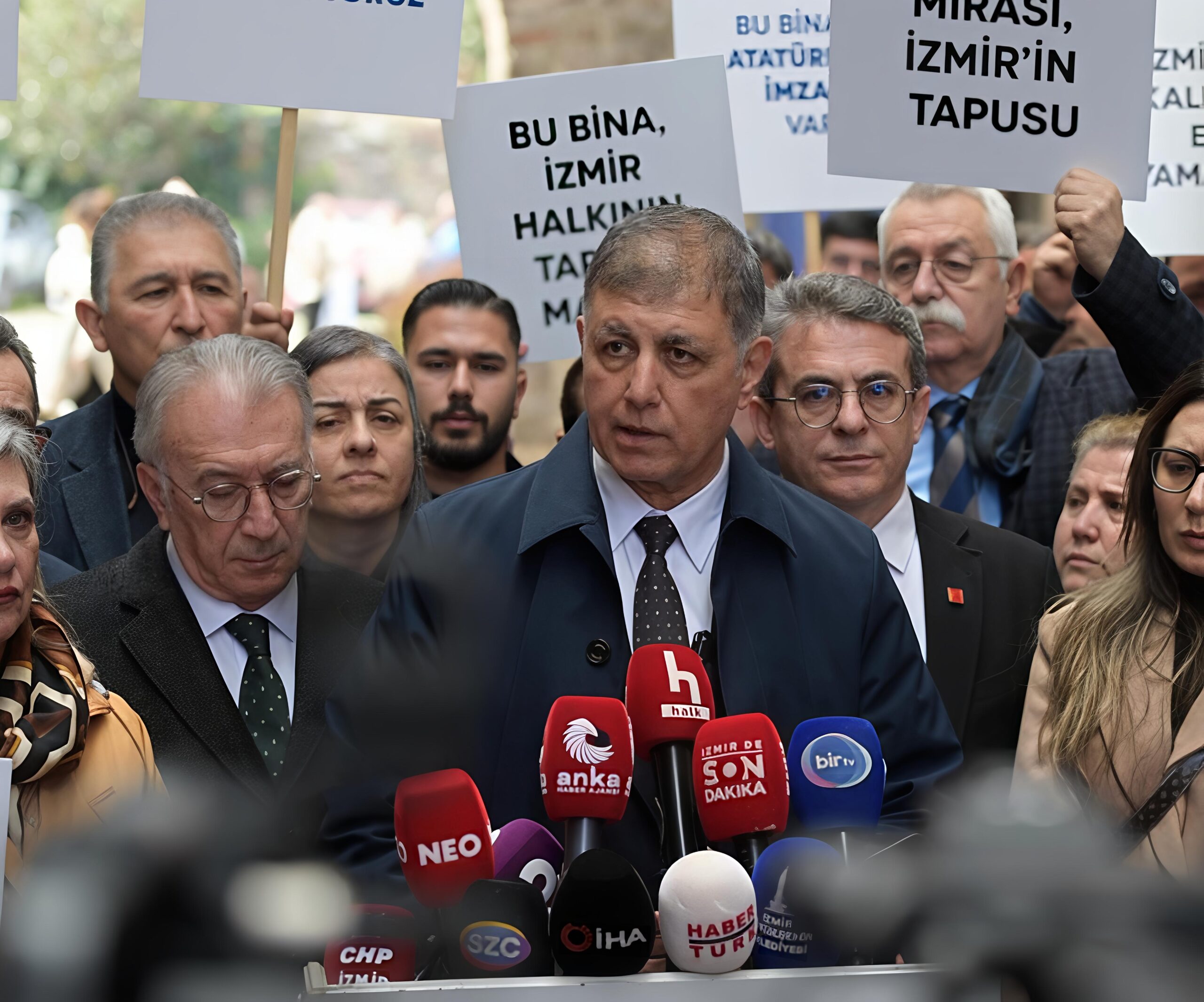 İzmir’de Tarihi Meslek Fabrikası İçin Nöbet: Başkan Tugay’dan Sert Tepki!