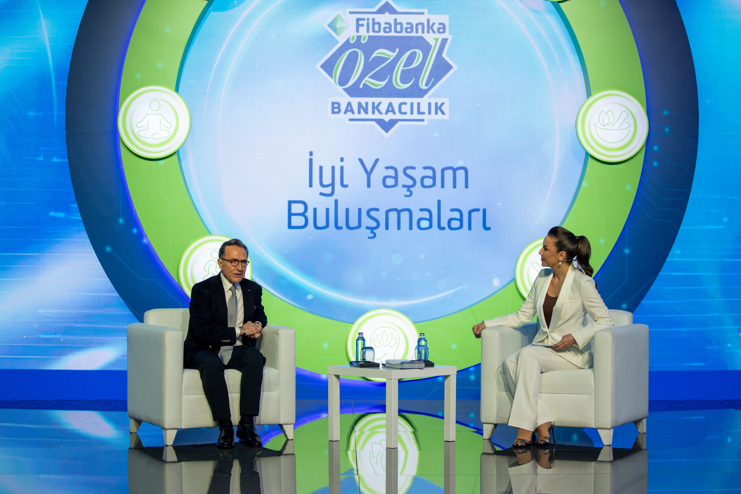 Fibabanka’dan ‘İyi Yaşam Buluşmaları’: Osman Müftüoğlu Müşterilerle Buluştu