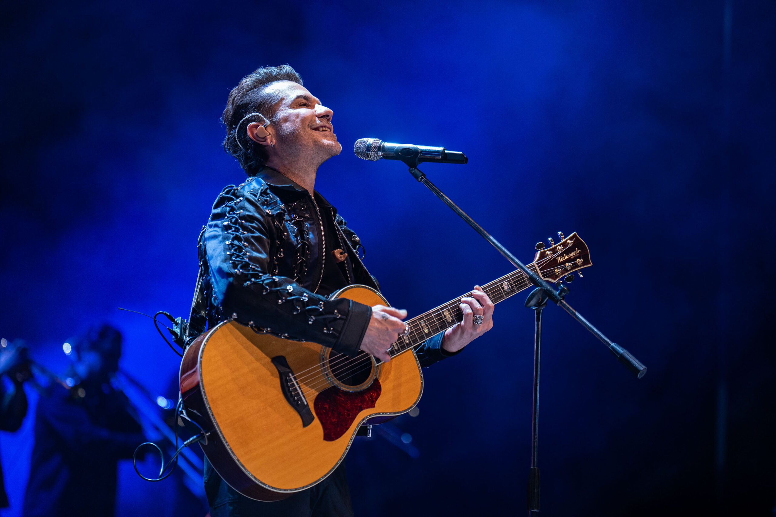 KENAN DOĞULU DİYARBAKIR’I SALLADI: EFSANE İSİMDEN UNUTULMAZ PERFORMANS!