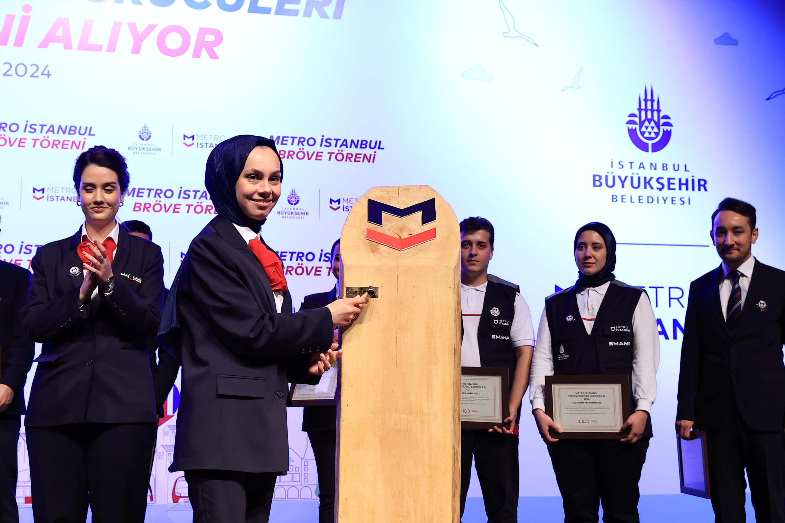 İSTANBUL’DAN DÜNYA REKORU: METRO İNŞA HIZINDA TARİHİ ATILIM, ULAŞIMDA ADALET DEVRİMİ!