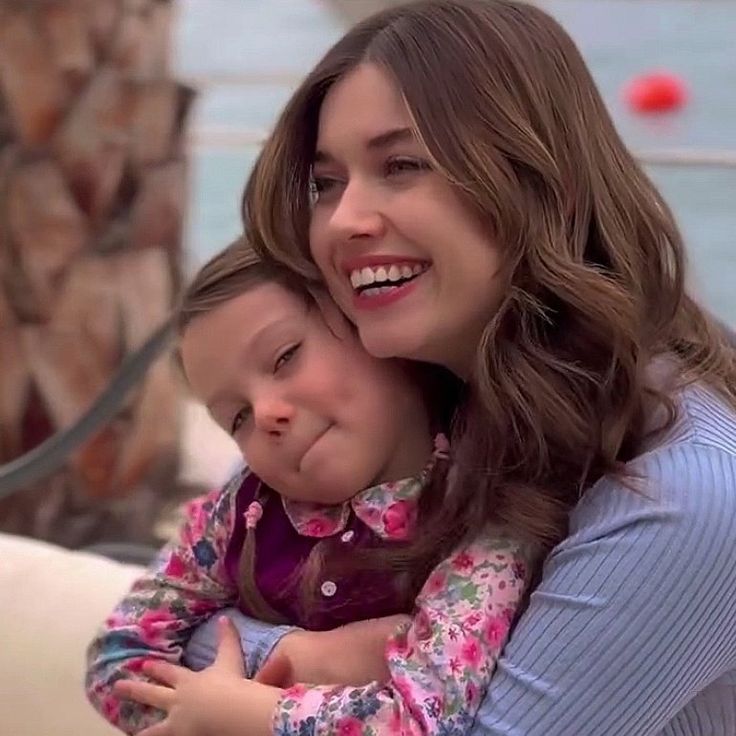 Sara Yılmaz: “Set ortamı oyun gibi ama çok özel bir deneyim”