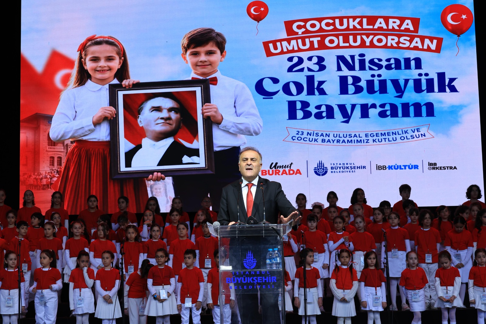 Nuri Aslan’dan 23 Nisan’da Duygusal Mesaj: “Ekrem Başkan Çocukları Çok Özlüyor”