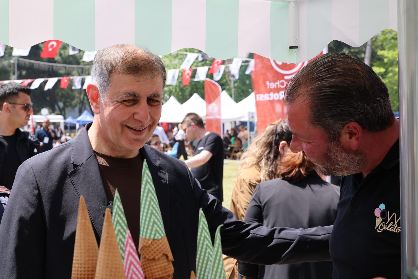 Başkan Cemil Tugay, MasterChef Şeflerle İzmir’de Lezzet Şölenine Katıldı